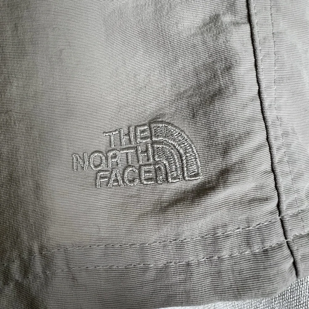 The North Face Men's Shorts 38 Tan  Khaki Hiking Lightweight Outdoors Activewear